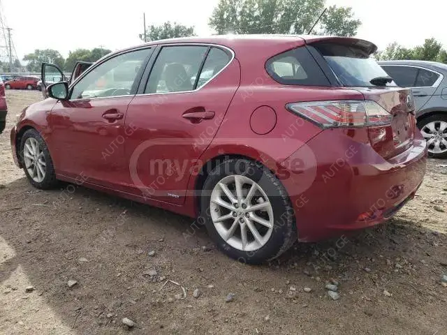 Lexus Ct-200H 2013 — photo 2