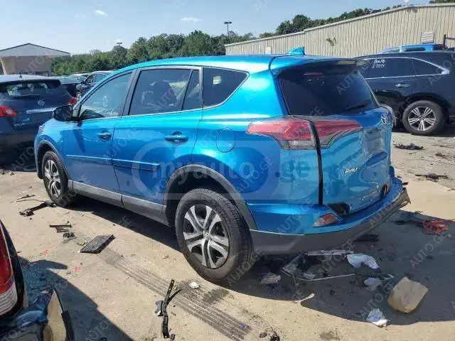 Toyota RAV4 2017 — photo 2