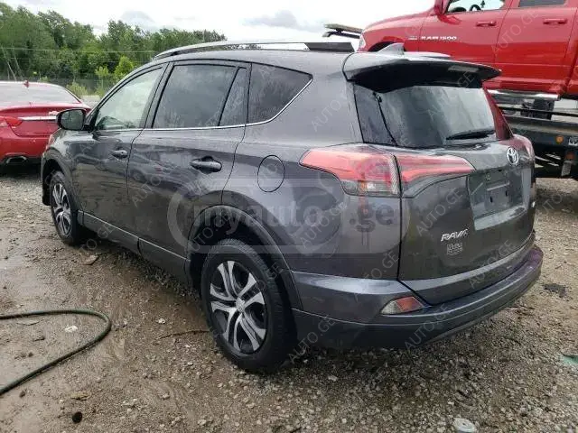 Toyota RAV4 2017 — photo 2