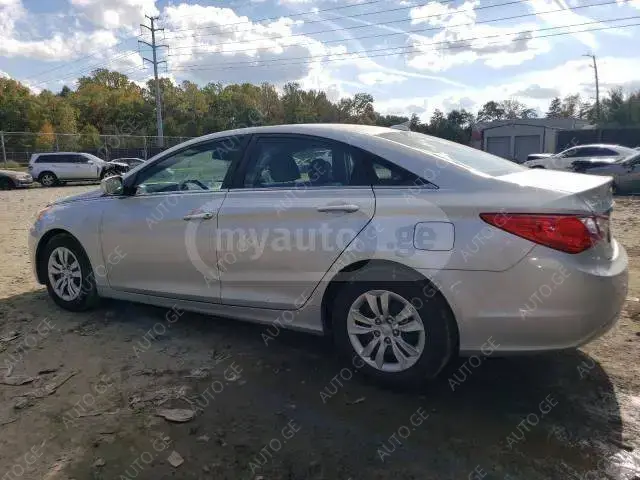 Hyundai Sonata 2013 — photo 2