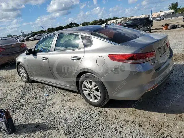 Kia Optima 2016 — photo 2