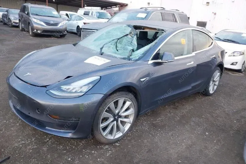 Tesla Model-3-Tesla