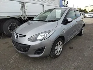 Mazda Demio 2014 — photo 2