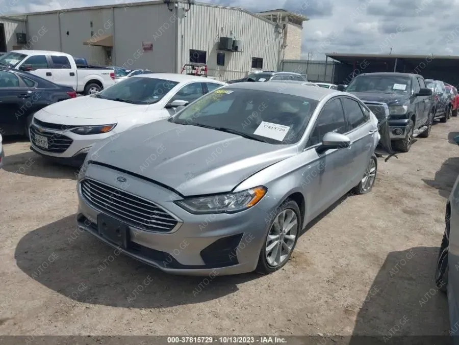 Ford Fusion 2020 — photo 2