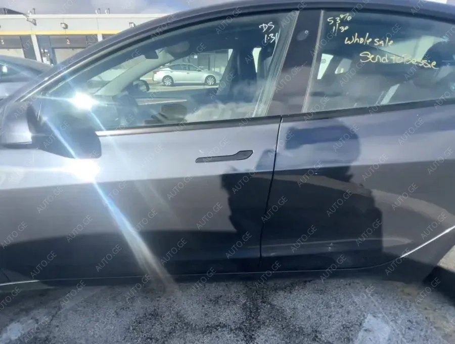 Tesla Model-3-Tesla 2022 — photo 2