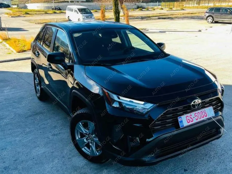 Toyota RAV4 2023 — photo 2