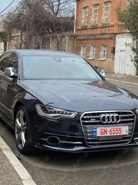 Audi S6