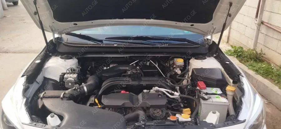 Subaru Outback 2016 — photo 2