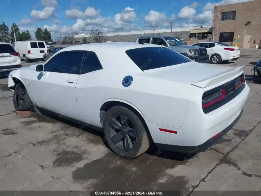 Dodge Challenger 2020 — photo 2