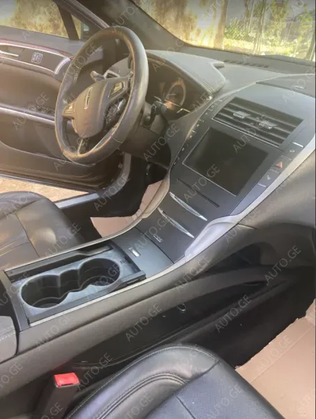 Lincoln MKZ 2013 — photo 2