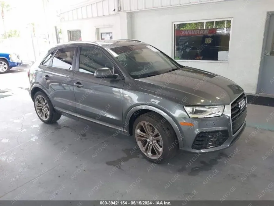 Audi Q3 2018 — photo 2
