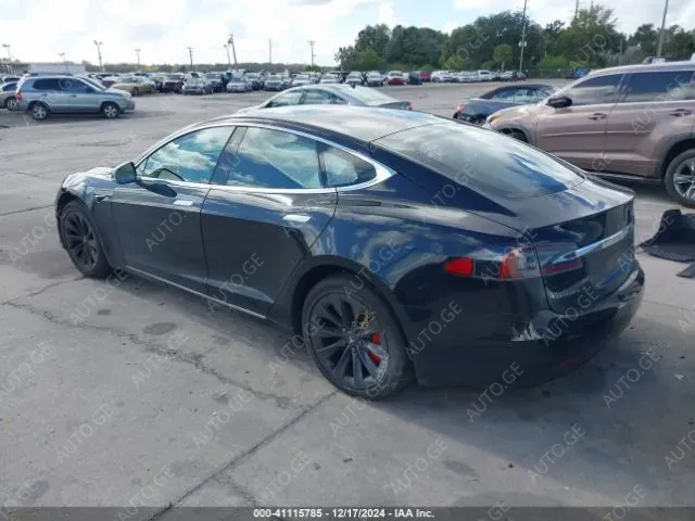 Tesla Model S 2018 — photo 2