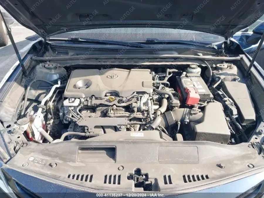 Toyota Camry 2018 — photo 2