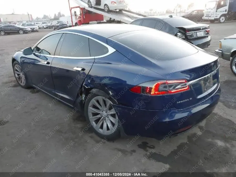 Tesla Model S 2018 — photo 2