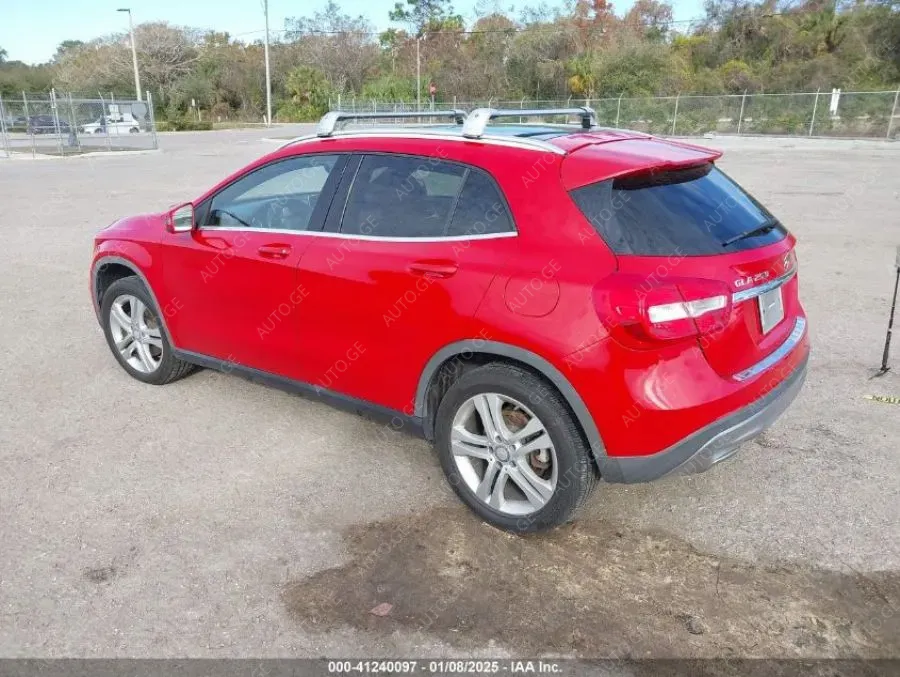 Mercedes-Benz Gla-250G 2017 — photo 2