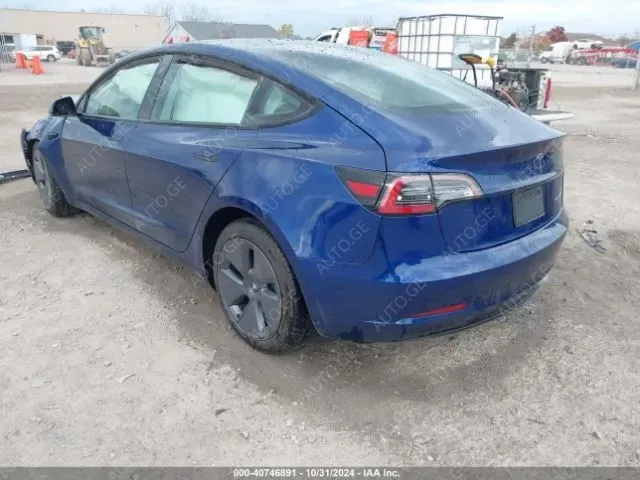 Tesla Model-3-Tesla