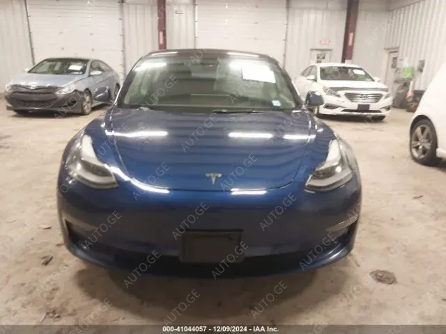 Tesla Model-3-Tesla