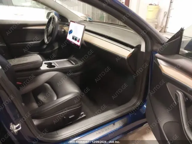 Tesla Model-3-Tesla 2022 — photo 2