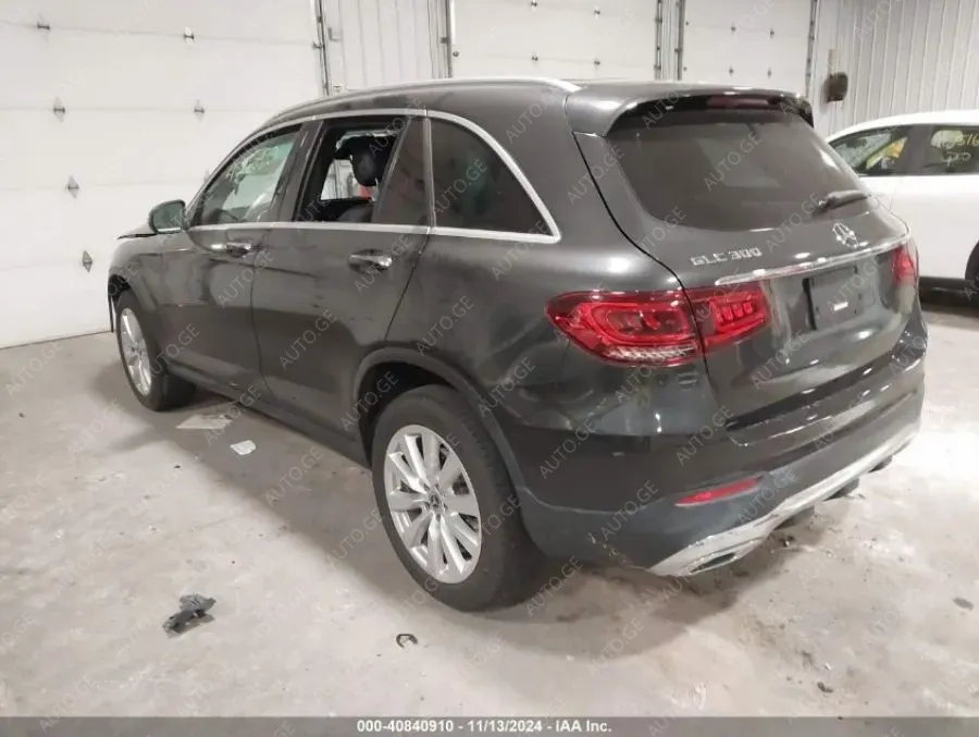 Mercedes-Benz 300-Glc 2020 — photo 2