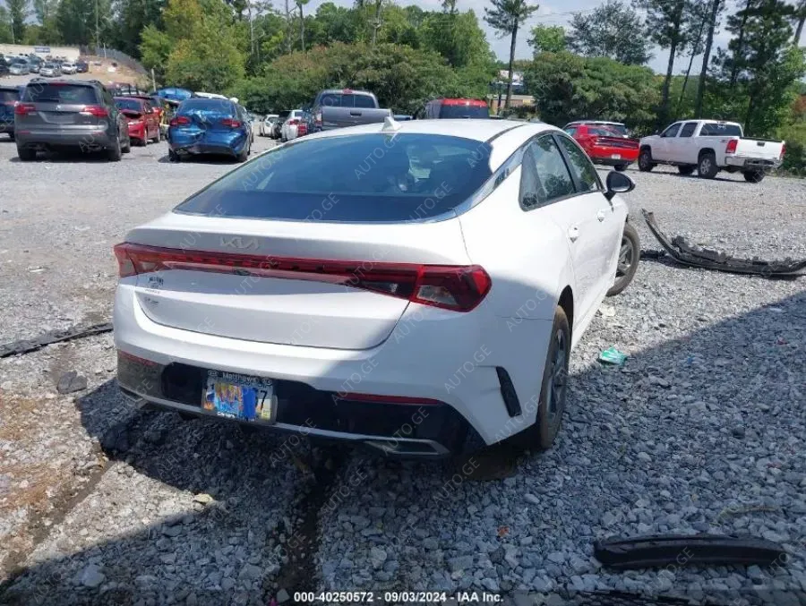 Kia K5-K 2023 — photo 2