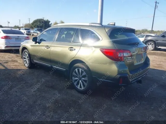 Subaru Outback 2018 — photo 2