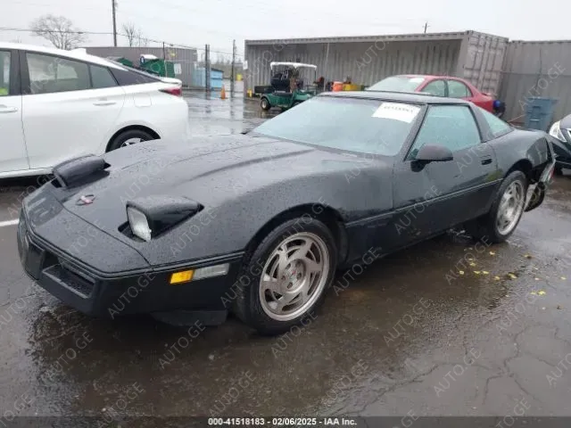 Chevrolet Corvette 1990 — photo 2