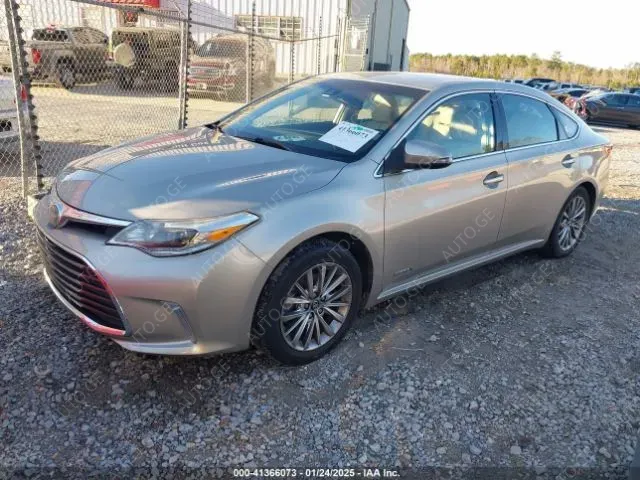 Toyota Avalon 2018 — photo 2
