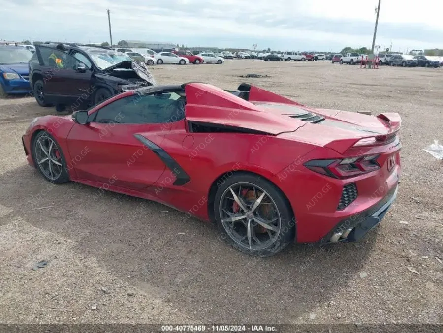 Chevrolet Corvette 2022 — photo 2