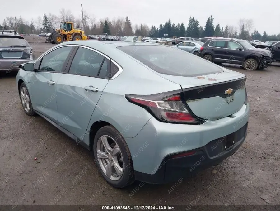 Chevrolet Volt 2018 — photo 2
