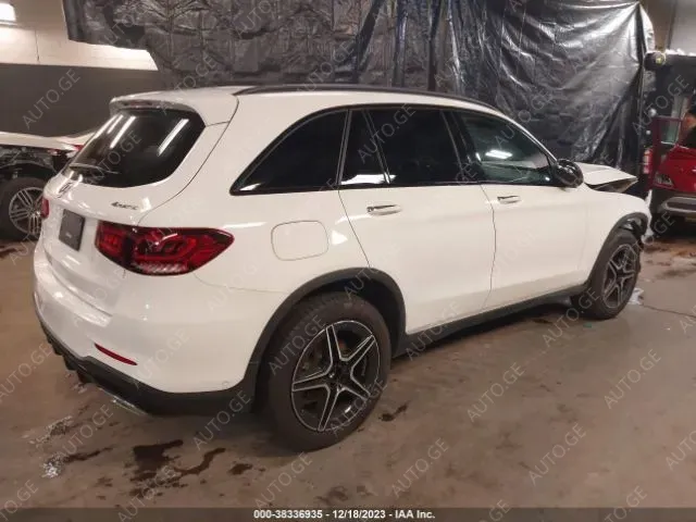Mercedes-Benz 300-Glc 2022 — photo 2