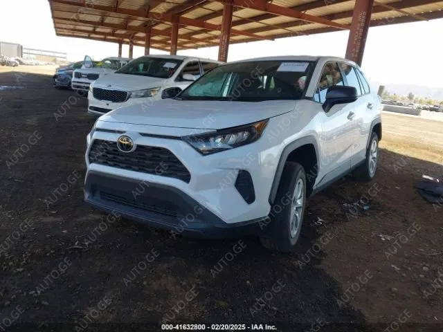 Toyota RAV4 2022 — photo 2