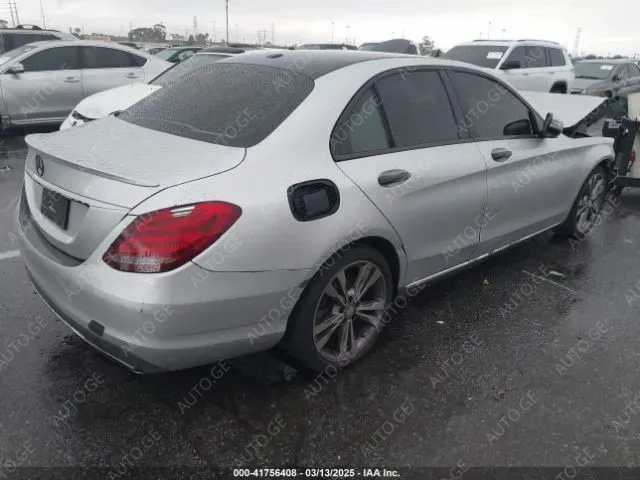 Mercedes-Benz C-300-Merc 2016 — photo 2
