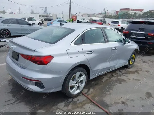 Audi A3 2023 — photo 2