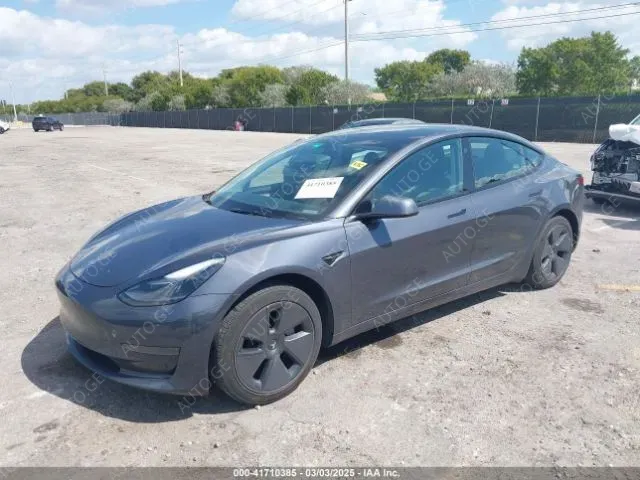 Tesla Model-3-Tesla 2023 — photo 2