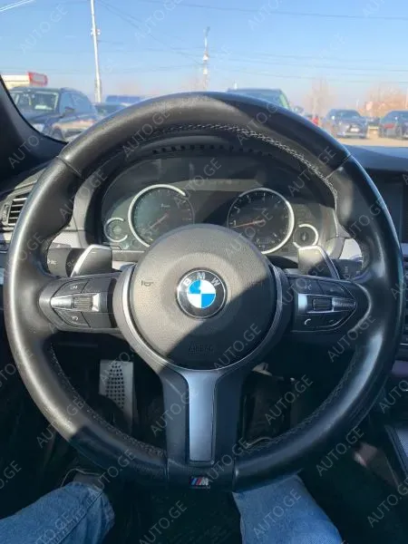 BMW 550 2012 — photo 2