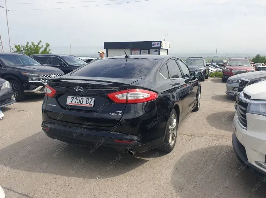 Ford Fusion 2016 — photo 2