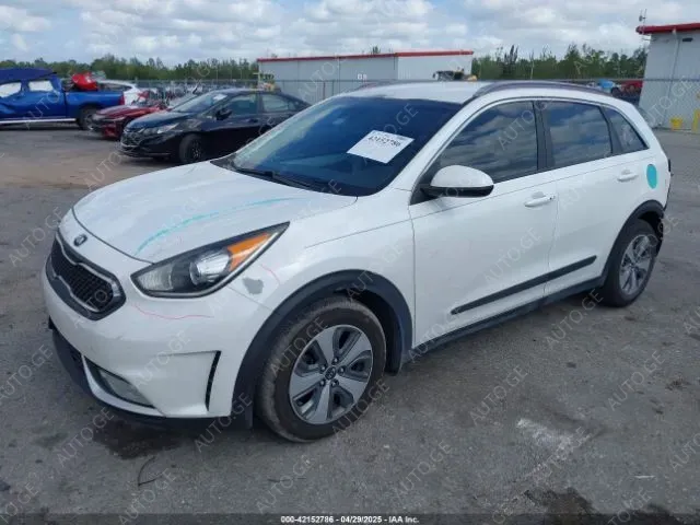Kia Niro 2019 — photo 2