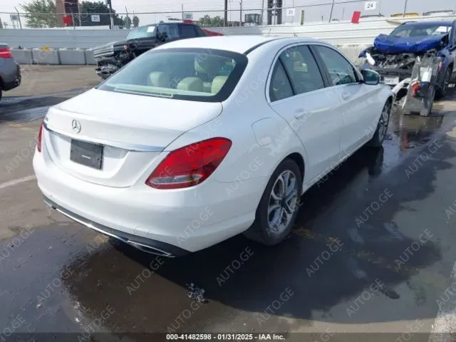 Mercedes-Benz C-300-Merc 2017 — photo 2