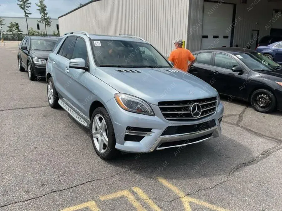 Mercedes-Benz Ml-350S 2015 — photo 2