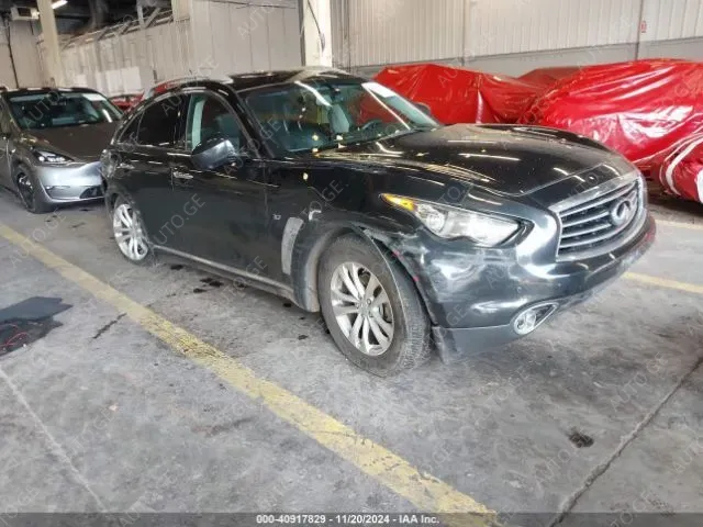 Infiniti QX70