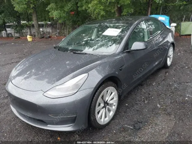 Tesla Model-3-Tesla 2022 — photo 2