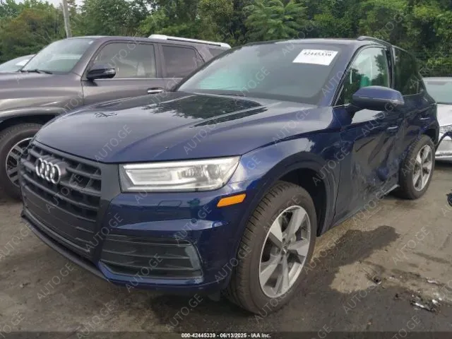 Audi Q5 2021 — photo 2