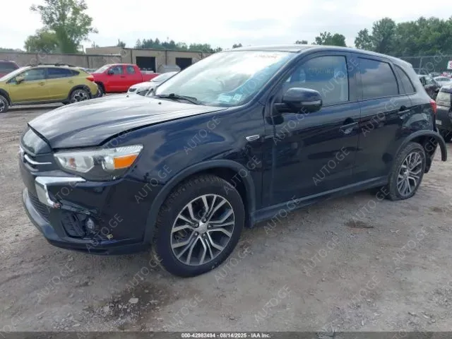 Mitsubishi Outlander 2019 — photo 2
