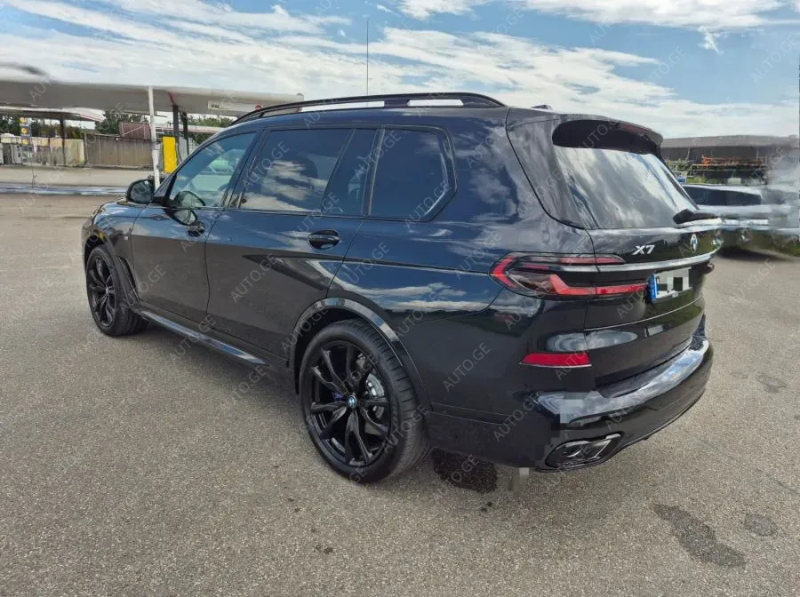 BMW X7-B 2025 — photo 2