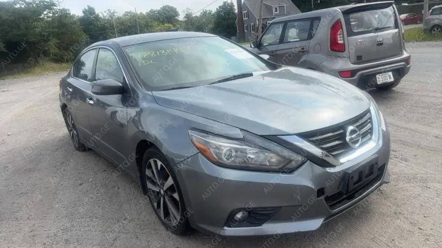 Nissan Altima