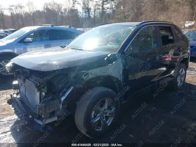 Toyota RAV4 2023 — photo 2