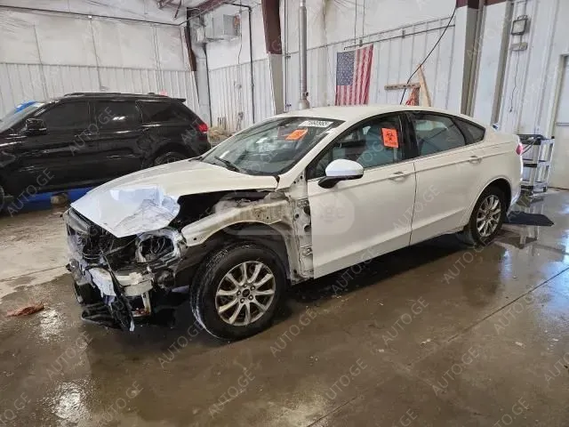 Ford Fusion 2017 — photo 2
