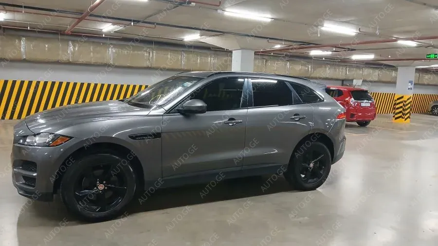 Jaguar F-Pace 2018 — photo 2