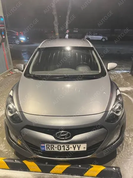 Hyundai i30 2013 — photo 2