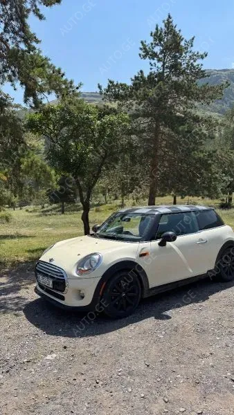 Mini Cooper 2014 — photo 2